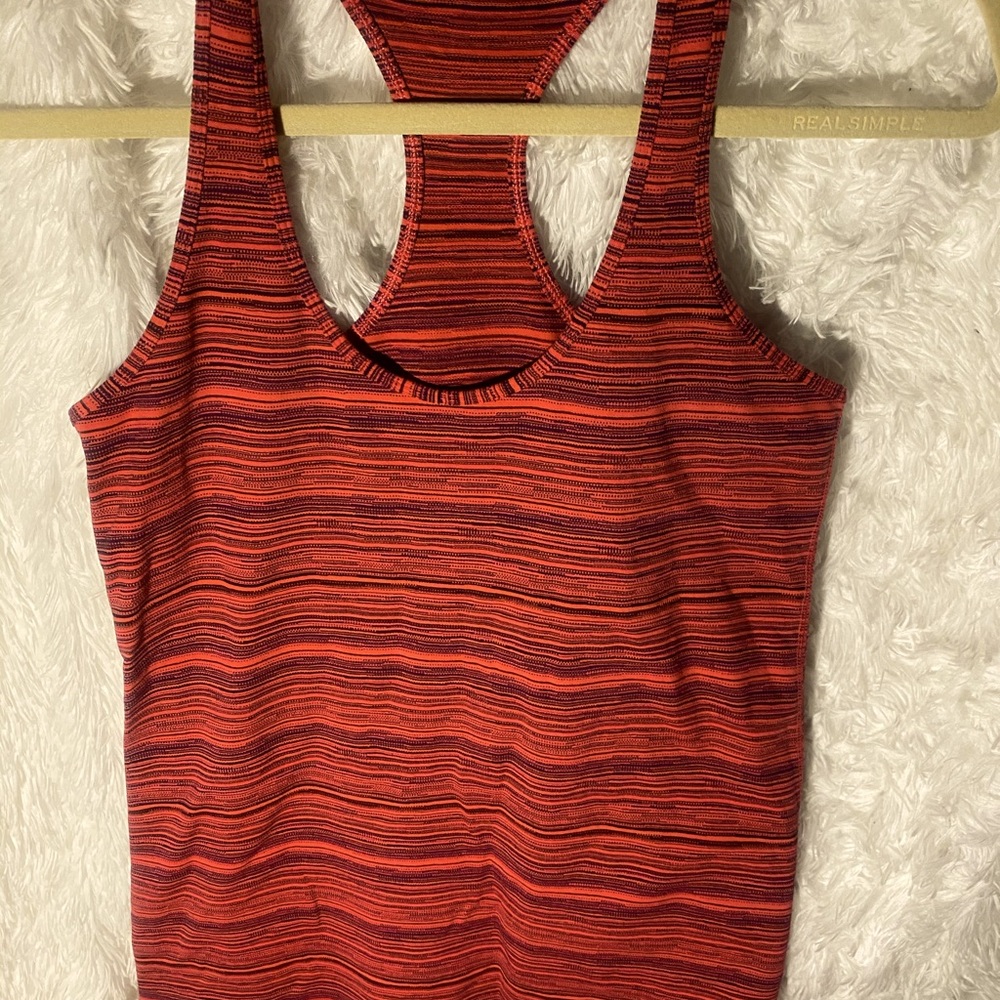 Lululemon women’s yoga tank top
